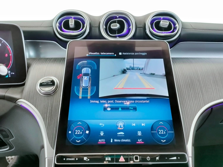 12 - Mercedes-Benz GLC 220 d AMG Advanced Plus 4matic auto