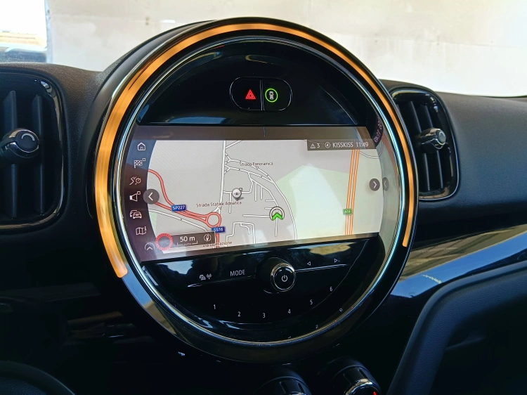 13 - MINI Countryman Mini Countryman 1.5 Cooper Essential auto