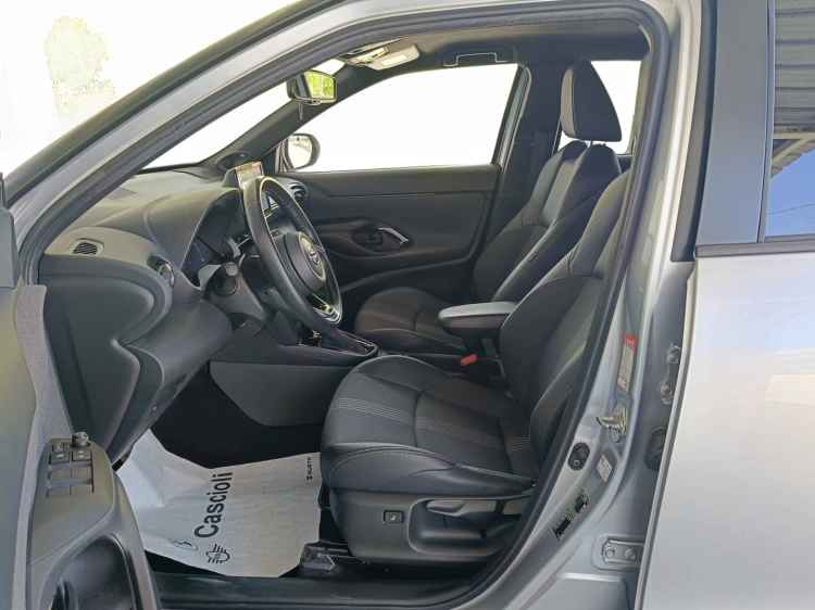 9 - Toyota Yaris Cross Yaris Cross 1.5h Adventure awd-i 116cv e-cvt