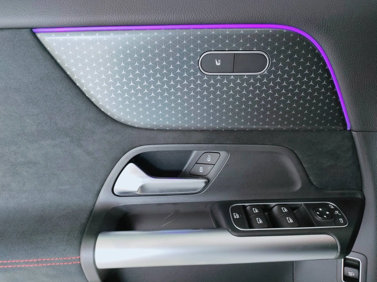 13 - Mercedes-Benz EQA 250+ AMG Line Advanced Digital Edition