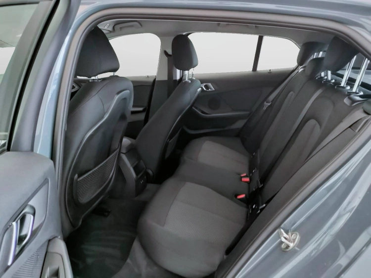 12 - BMW Serie 1 116d Business Advantage
