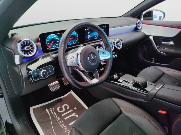 14 - Mercedes-Benz CLA Coupe 200 d Premium auto
