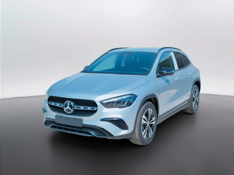 1 - Mercedes-Benz GLA 200 d automatic
