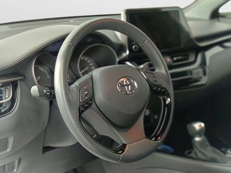 16 - Toyota C-HR C-HR 2.0h Trend e-cvt
