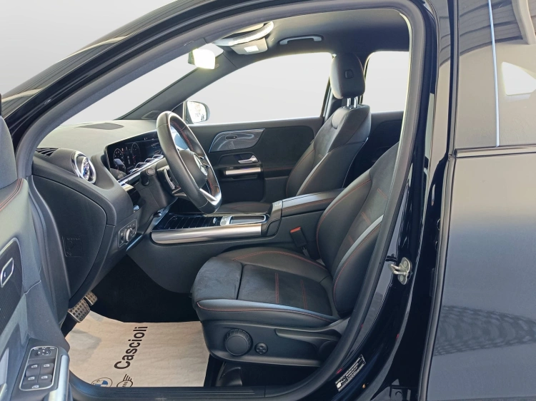 8 - Mercedes-Benz GLA 180 d AMG Line Advanced Plus auto