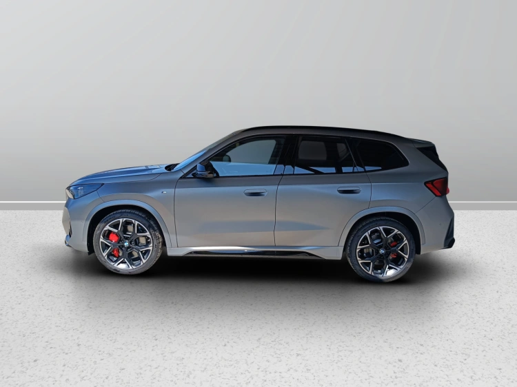 3 - BMW X1 M BMW X1 M35i xDrive