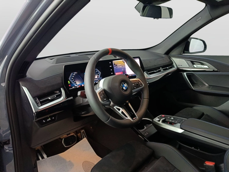 7 - BMW X1 M BMW X1 M35i xDrive
