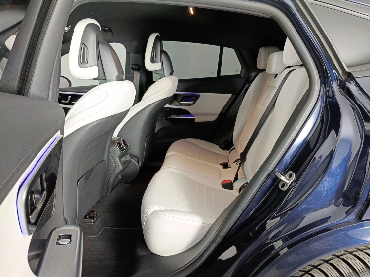 9 - Mercedes-Benz GLC 300 de phev AMG Line Premium Plus 4matic auto