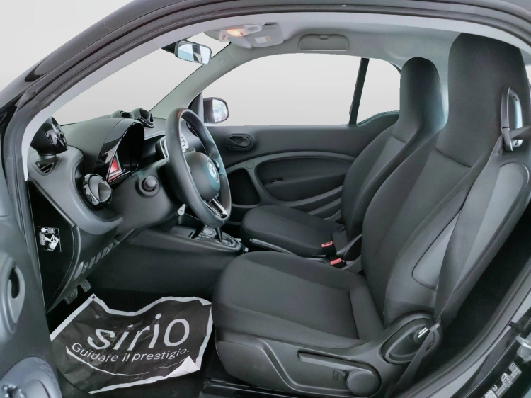 13 - smart fortwo Fortwo eq Pure 4,6kW
