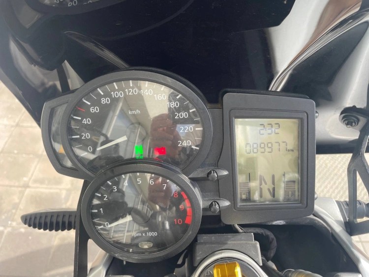 7 - BMW Motorrad R R 1200 R Abs