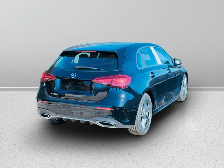 6 - Mercedes-Benz Classe A 180 d Automatic