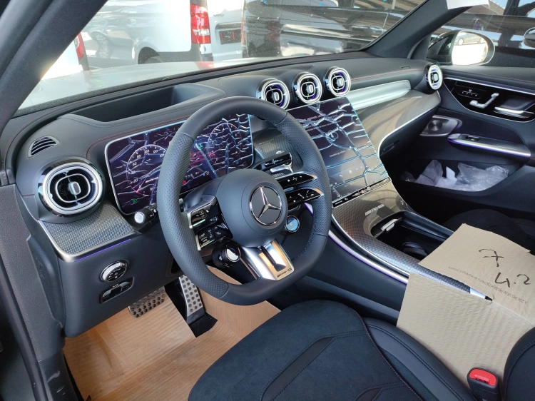 7 - Mercedes AMG GLC Mercedes-AMG GLC 43 4MATIC