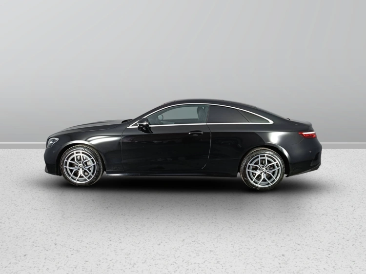 6 - Mercedes-Benz Classe E Coupe 220 d Premium Plus 4matic auto my20