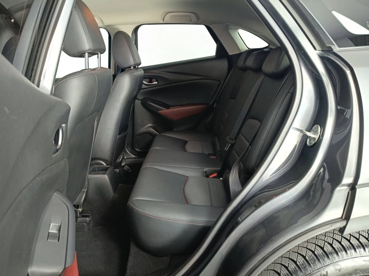 9 - Mazda CX CX-3 1.5d Exceed 2wd 105cv