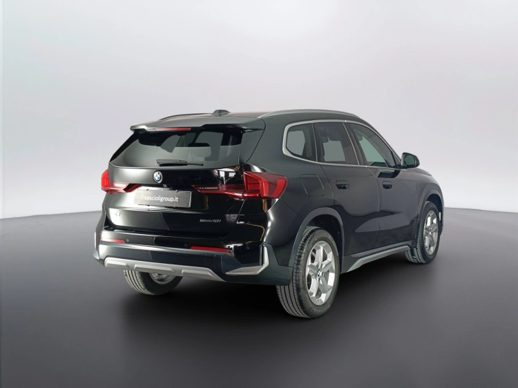 4 - BMW X1 X1 sdrive18i X-Line auto
