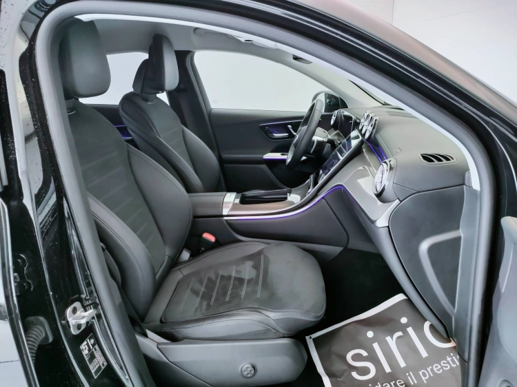 11 - Mercedes-Benz GLC 220 d AMG Line Premium 4matic auto