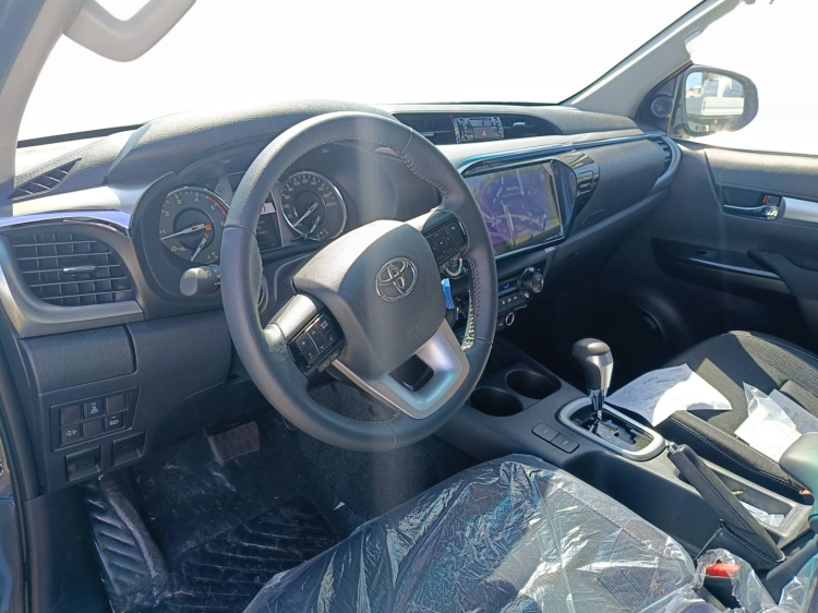 7 - Toyota Professional HI LUX 4X2 - 4X4 HILUX 2.4D A DC 4WD EXE MY24