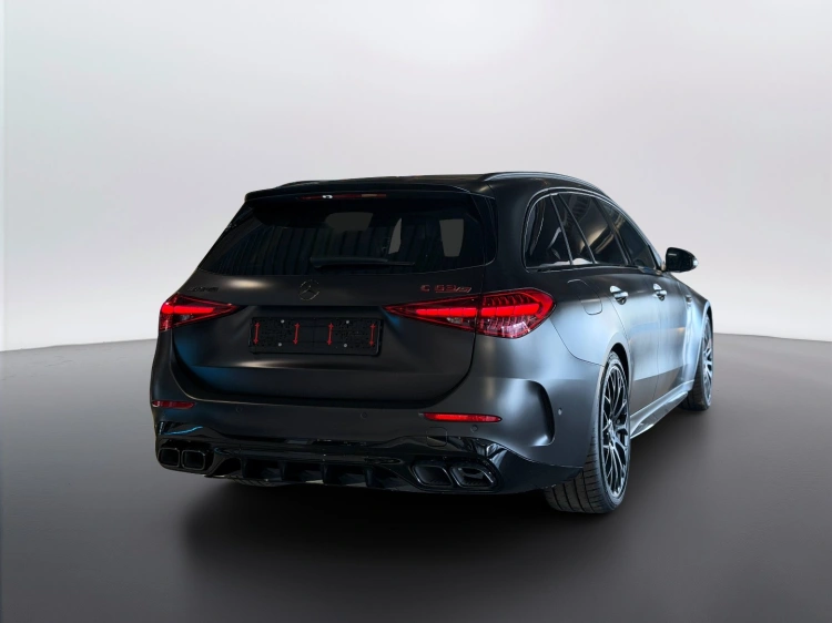 7 - Mercedes AMG Classe C Mercedes-AMG C 63 S E Performance 4Matic+ Station Wagon