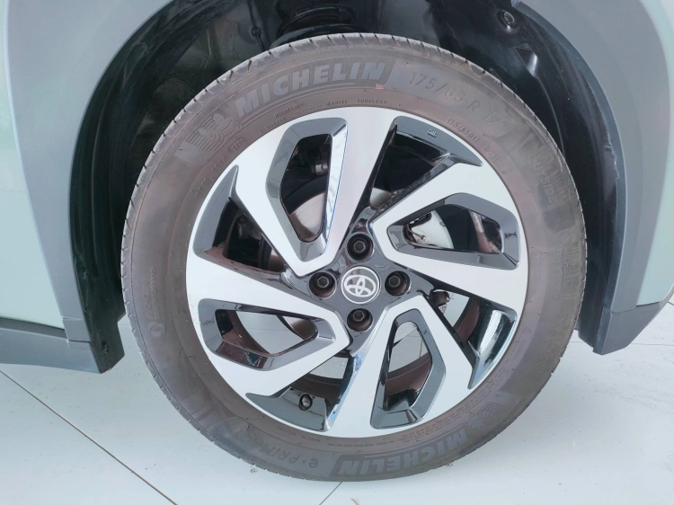 9 - Toyota Aygo X Aygo X 1.0 Trend 72cv