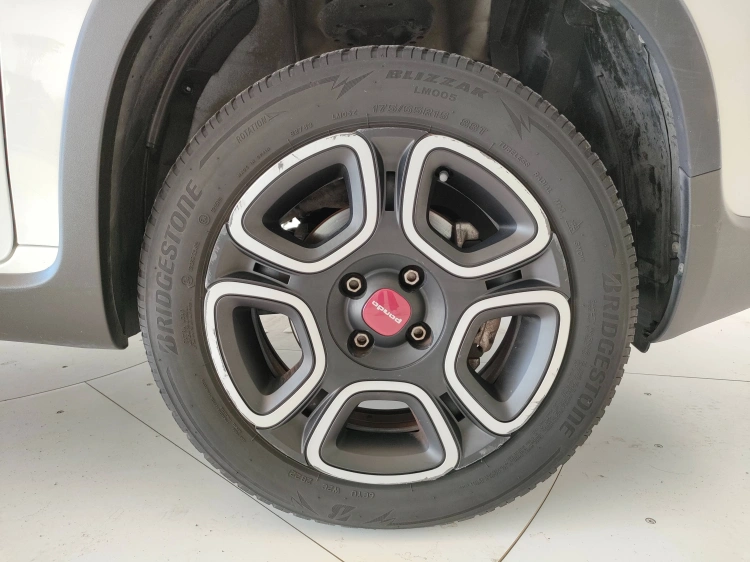 8 - Fiat Panda Panda 0.9 t.air t. natural power City Life 70cv