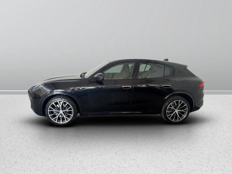 4 - Maserati Levante Grecale 2.0 mhev Modena 330cv auto