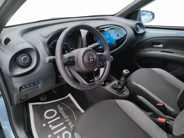 10 - Toyota Aygo X AYGO X 10B MT ACTIVE MY24