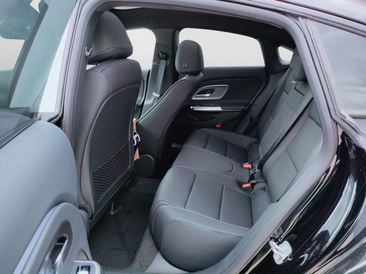 10 - Mercedes-Benz CLA 180