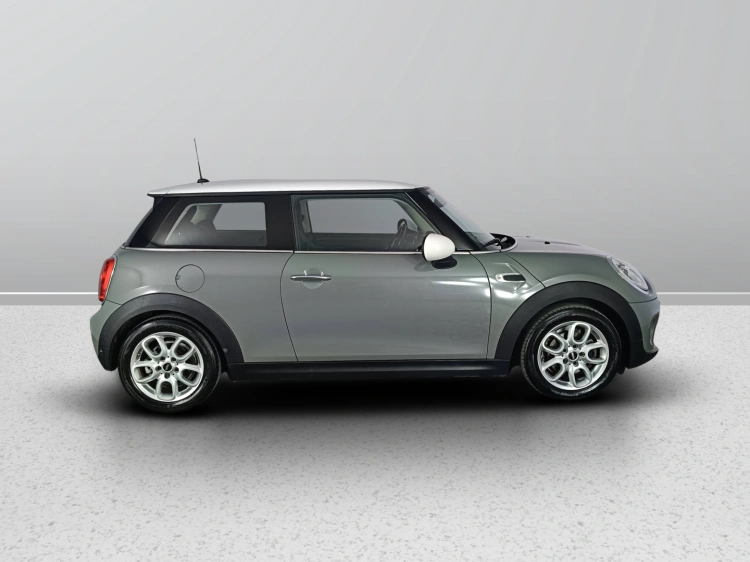 6 - MINI Cooper Mini 1.5 Cooper D 3p