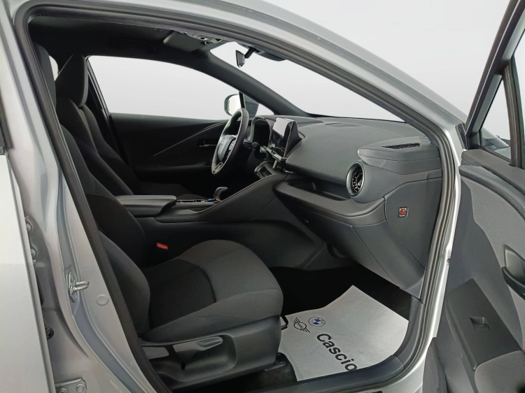11 - Toyota C-HR C-HR 1.8 hv Trend fwd e-cvt