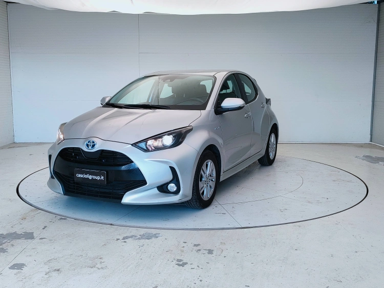1 - Toyota Yaris Yaris 1.5h Active