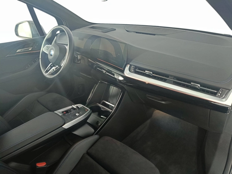 11 - BMW Serie 2 220i Active Tourer mhev 48V Msport auto