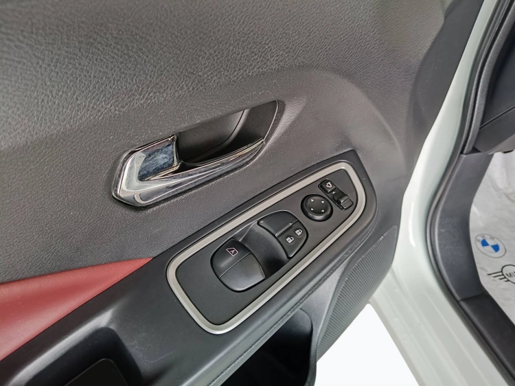 15 - Nissan Micra Micra 0.9 Tekna 90cv