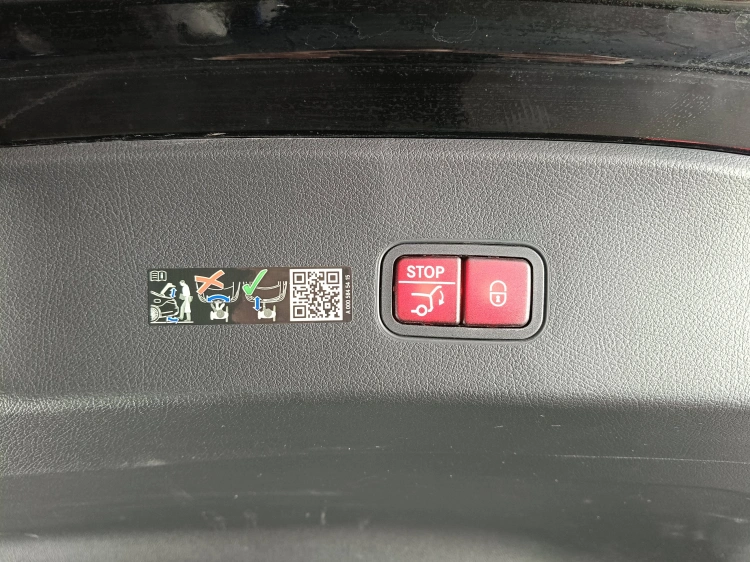 20 - Mercedes-Benz GLC 300 de phev AMG Line Premium 4matic auto