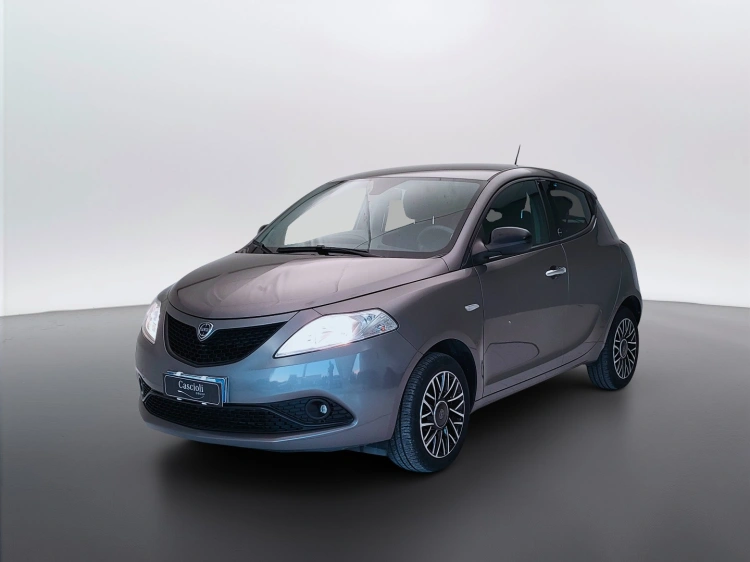 1 - Lancia Ypsilon Ypsilon 1.0 firefly hybrid Gold s&s 70cv
