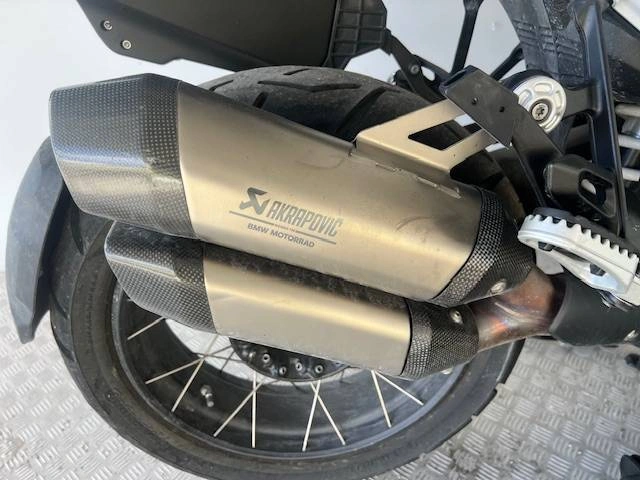 7 - BMW Motorrad KA1 R 1300 GS