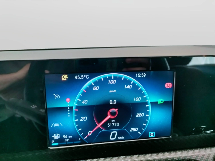 17 - Mercedes-Benz Classe A 160 Business