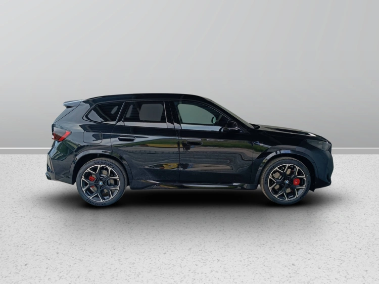6 - BMW X1 M BMW X1 M35i xDrive
