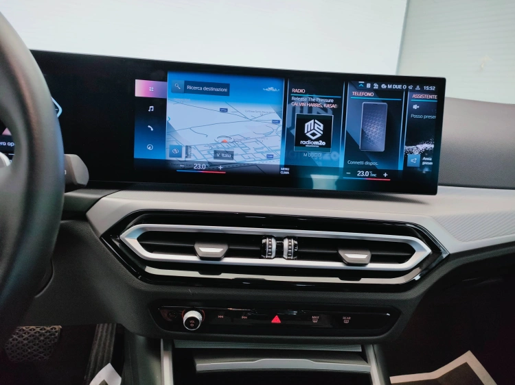 19 - BMW Serie 3 320d Touring mhev 48V xdrive auto