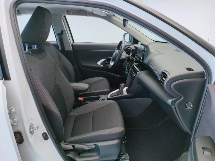 13 - Toyota Yaris Cross Yaris Cross 1.5h Active fwd 116cv e-cvt