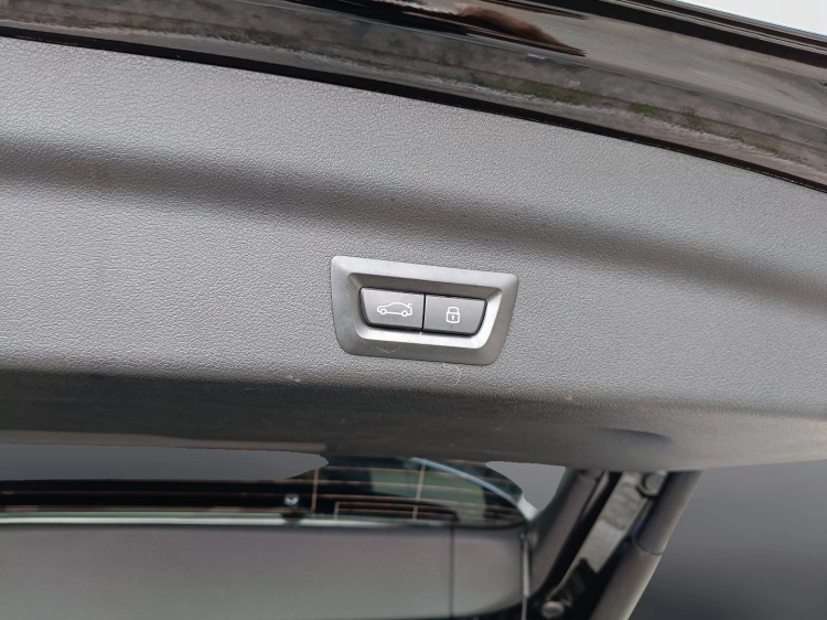 15 - BMW iX1 iX1 edrive 20 X-Line