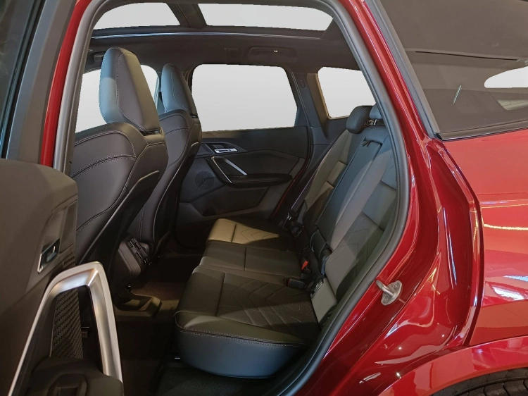 10 - BMW X1 BMW X1 sDrive18d