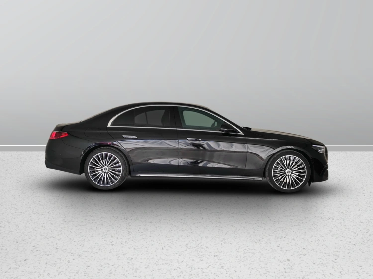 7 - Mercedes-Benz Classe E 220 d AMG Line Advanced Plus auto
