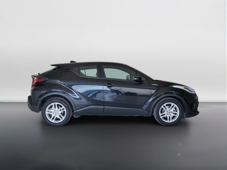 4 - Toyota C-HR C-HR 1.8h Active e-cvt
