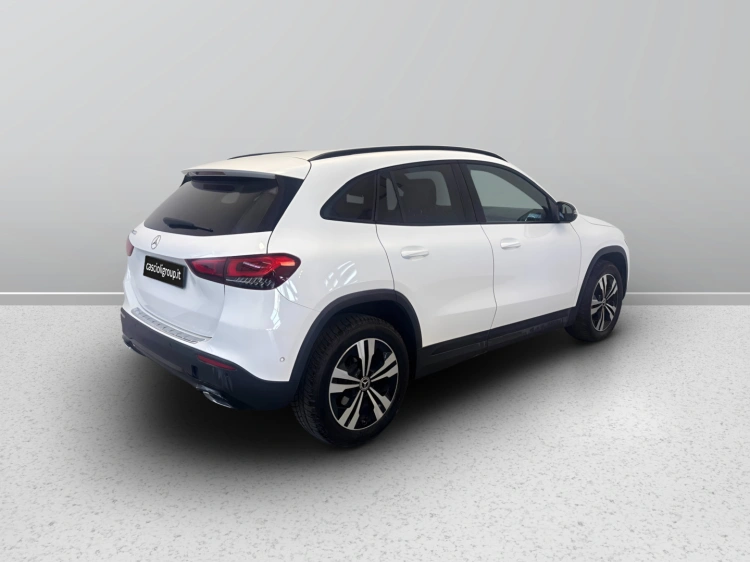 6 - Mercedes-Benz GLA 200 d Sport Plus auto