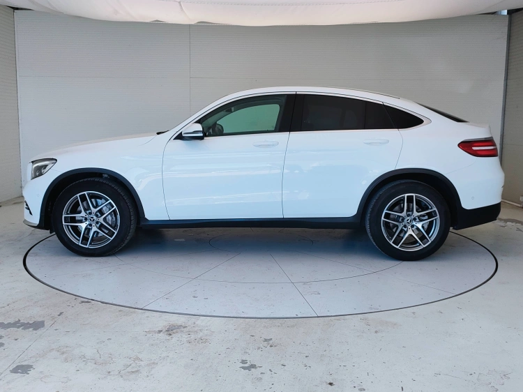 8 - Mercedes-Benz GLC Coupe 220 d Premium 4matic auto