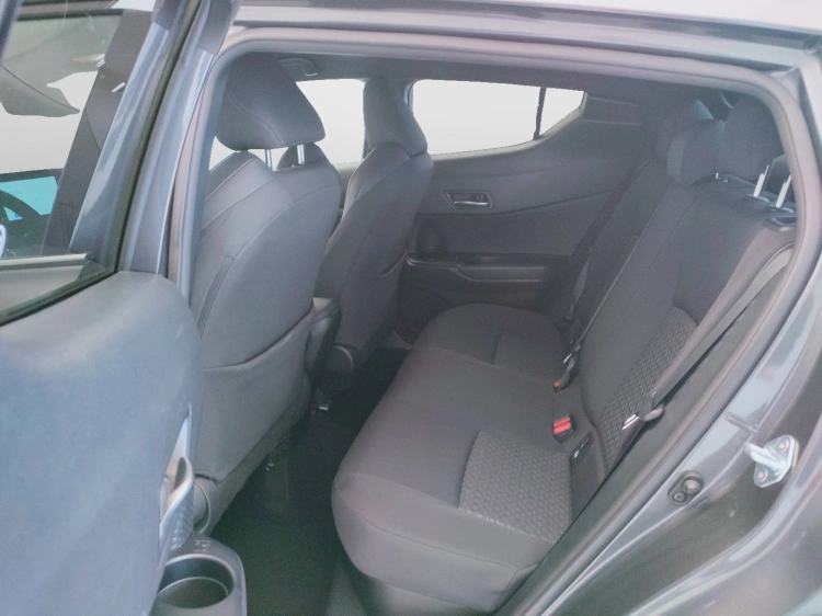 12 - Toyota C-HR C-HR 1.8h Trend e-cvt