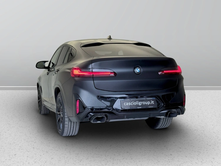 15 - BMW X4 BMW X4 M40d xDrive