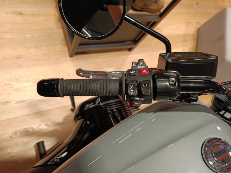 4 - BMW Motorrad R 18 R 18