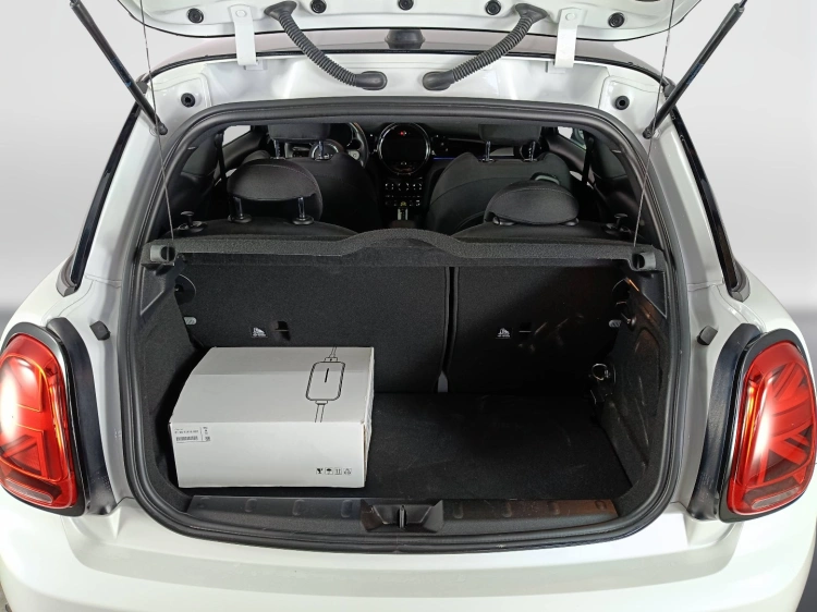 21 - MINI Cooper Mini 3p Cooper SE Classic auto