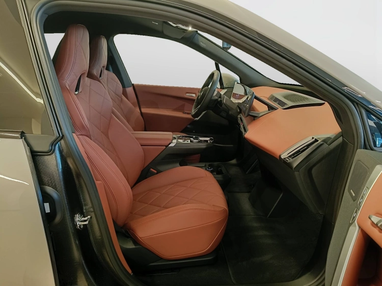 11 - BMW IX BMW iX xDrive60